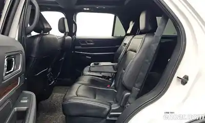 Ford Explorer 2019 2.3 Автомат в Москве № 233270, миниатюра 10