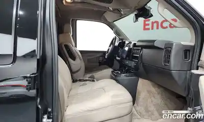 Chevrolet Express Van 2024 6.6 Автомат в Москве № 234333, миниатюра 11