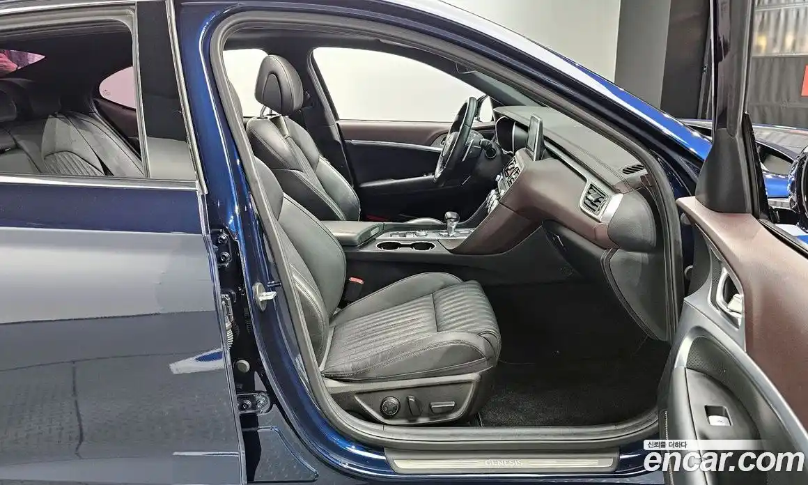 Genesis G70 2018 2.0 Автомат в Москве № 23638, фото 11