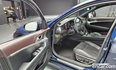 Genesis G70 2018 2.0 Автомат в Москве № 23638, миниатюра 2