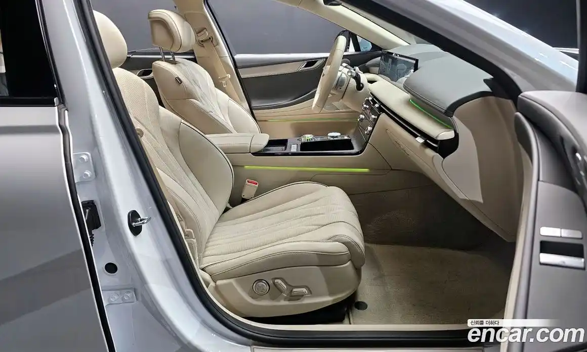 Genesis G80 2025 2.5 Автомат в Москве № 23718, фото 19