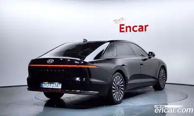 Hyundai Grandeur 2023 2.5 Автомат в Москве № 246418, миниатюра 2