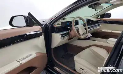 Hyundai Grandeur 2023 2.5 Автомат в Москве № 246418, миниатюра 3