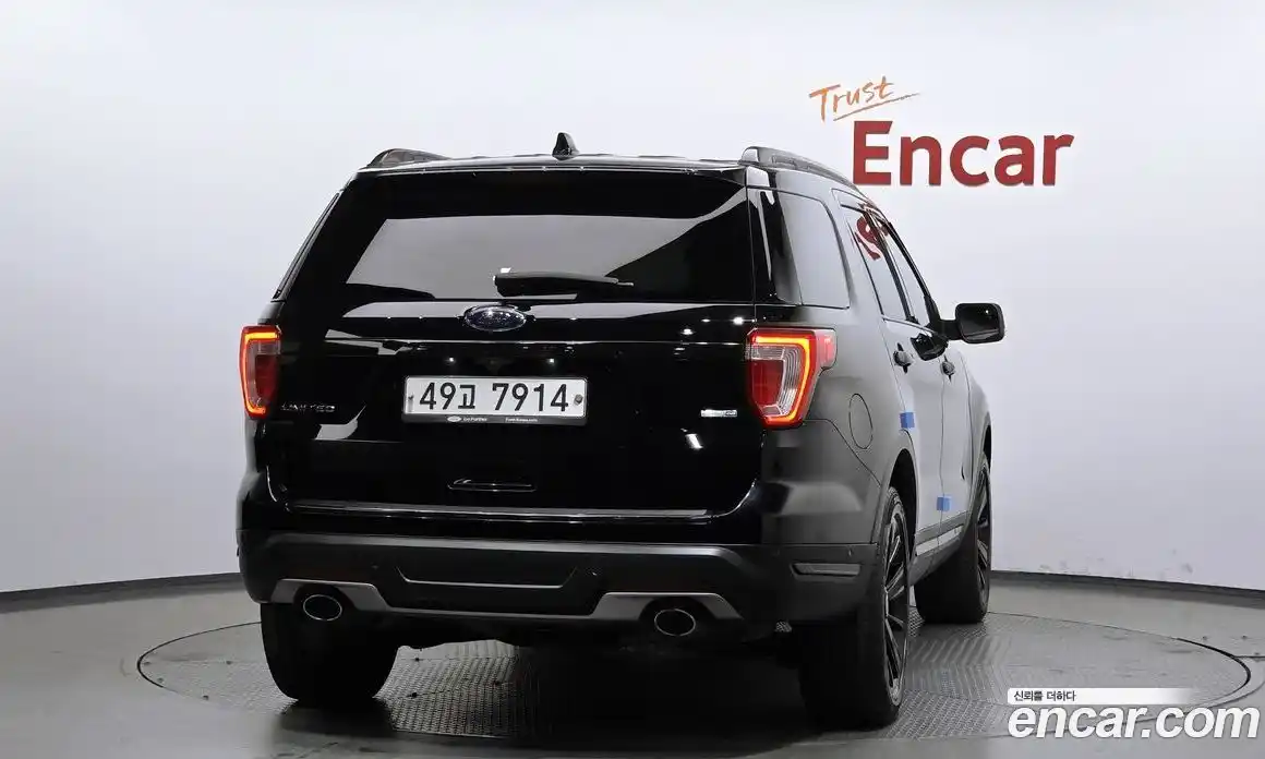 Ford Explorer 2018 2.3 Автомат в Москве № 255656, фото 12