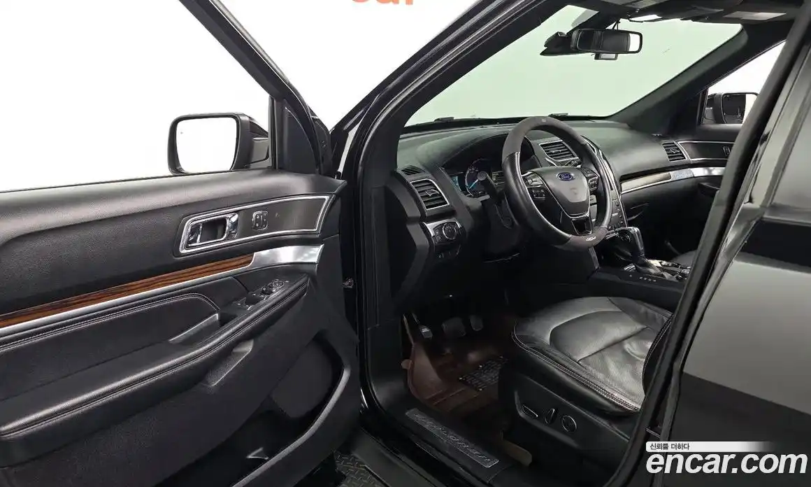 Ford Explorer 2018 2.3 Автомат в Москве № 255656, фото 17