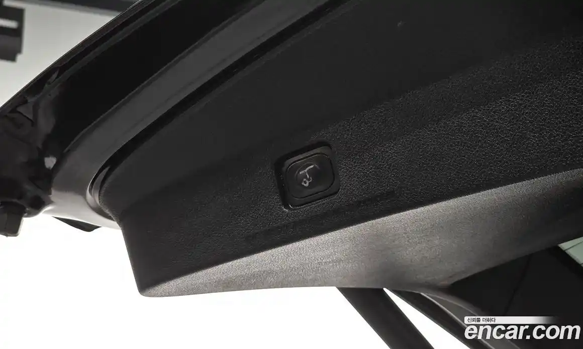 Ford Explorer 2018 2.3 Автомат в Москве № 255656, фото 19