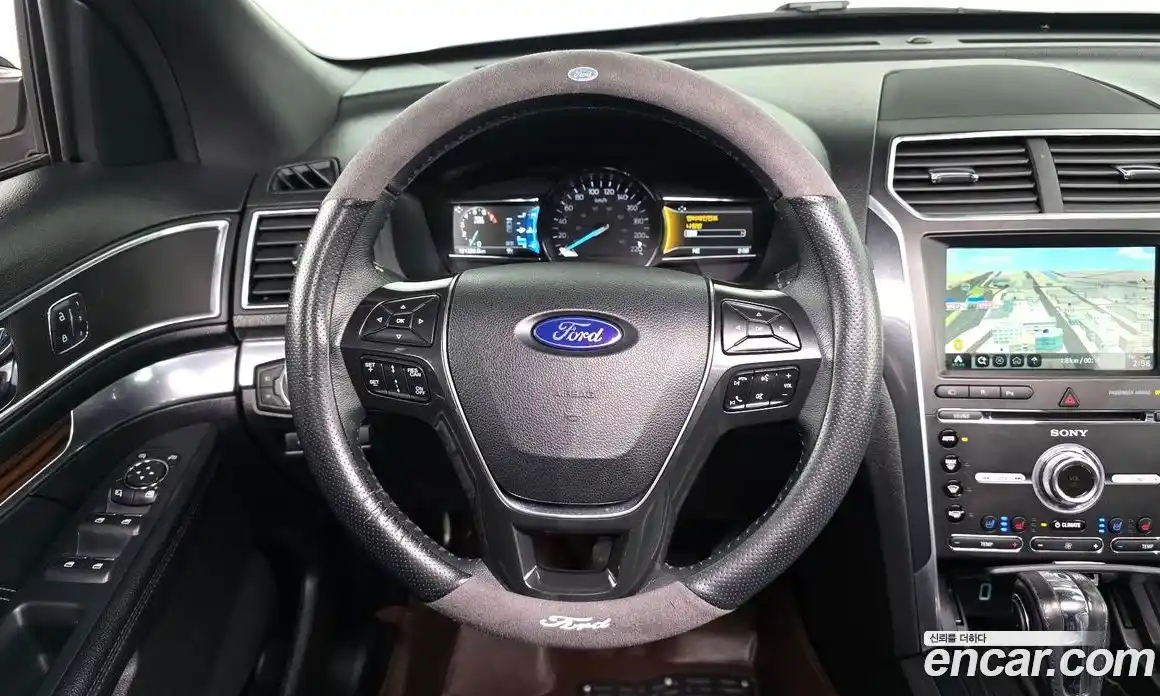 Ford Explorer 2018 2.3 Автомат в Москве № 255656, фото 20