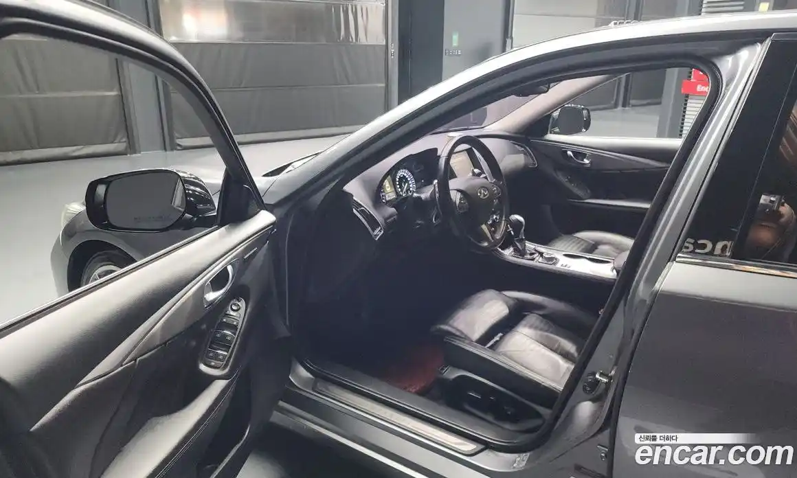 Infiniti Q50 2016 3.5 Автомат в Москве № 256157, фото 5