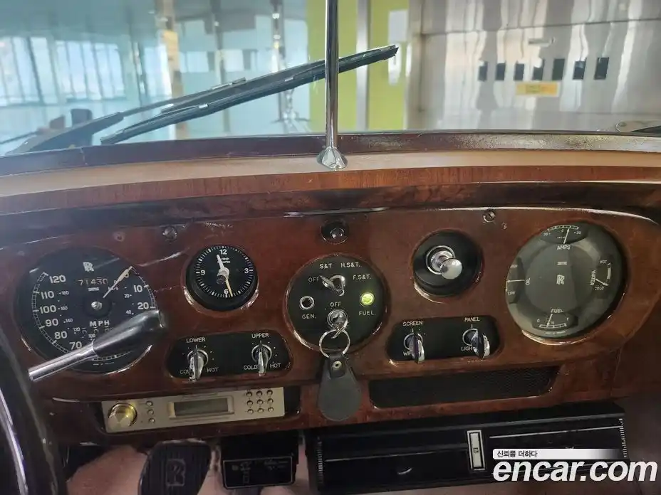 Rolls-Royce Phantom 1980 6.7 Автомат в Москве № 256733, фото 16