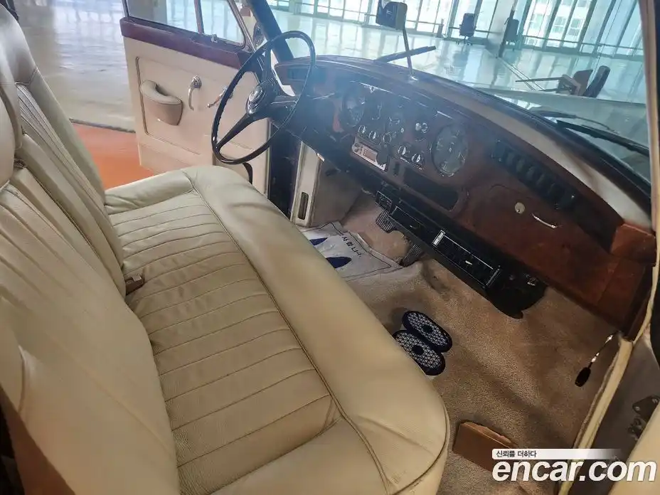 Rolls-Royce Phantom 1980 6.7 Автомат в Москве № 256733, фото 8