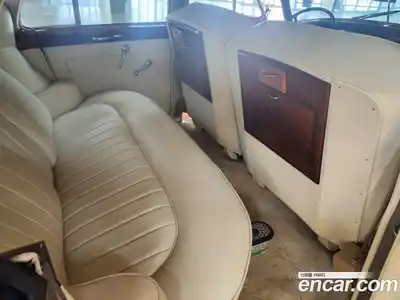 Rolls-Royce Phantom 1980 6.7 Автомат в Москве № 256733, миниатюра 9