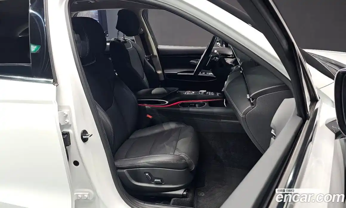 Genesis GV70 2024 2.5 Автомат в Москве № 25708, фото 15