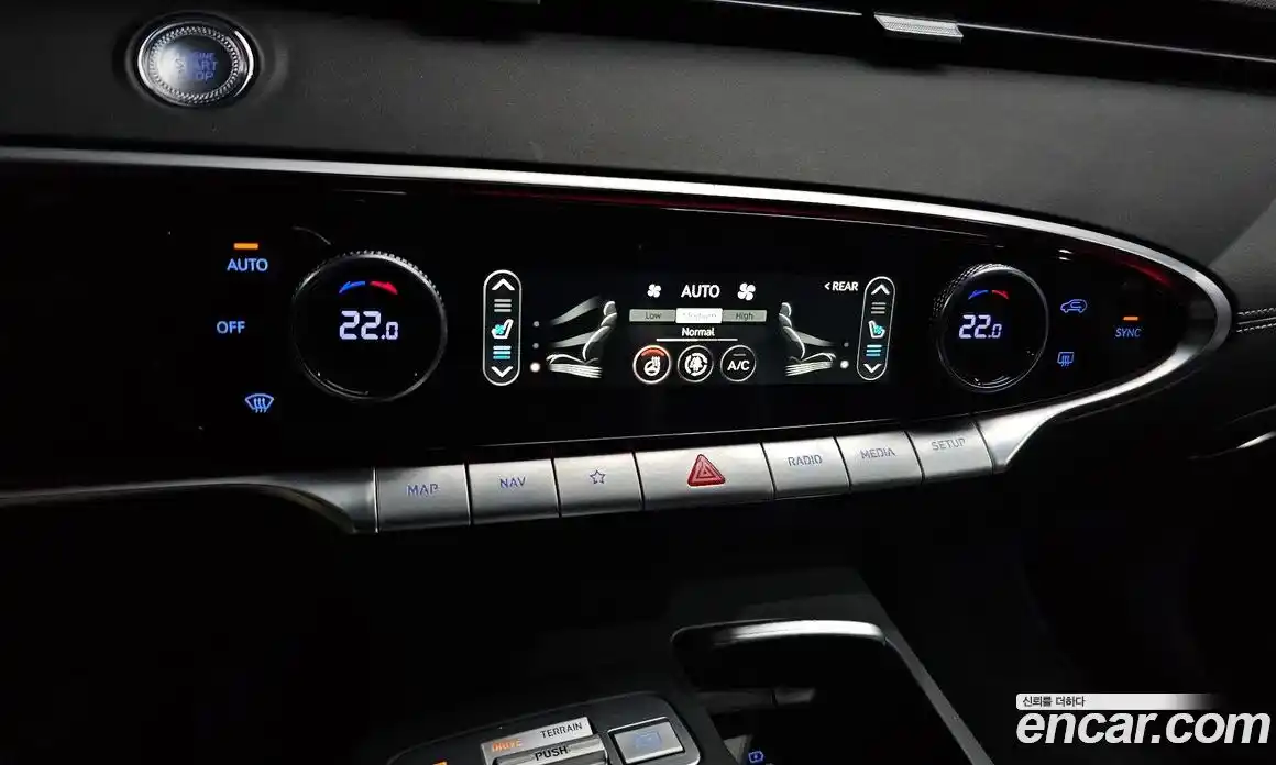 Genesis GV70 2024 2.5 Автомат в Москве № 25708, фото 10