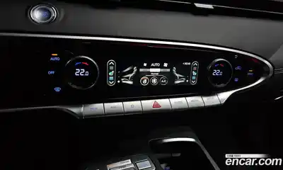 Genesis GV70 2024 2.5 Автомат в Москве № 25708, миниатюра 10