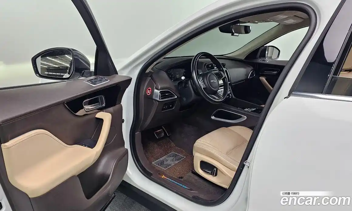 Jaguar F-Pace 2019 2.0 Автомат в Москве № 267964, фото 5