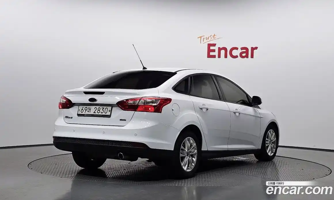 Ford Focus 2013 2.0 Автомат в Москве № 273012, фото 4