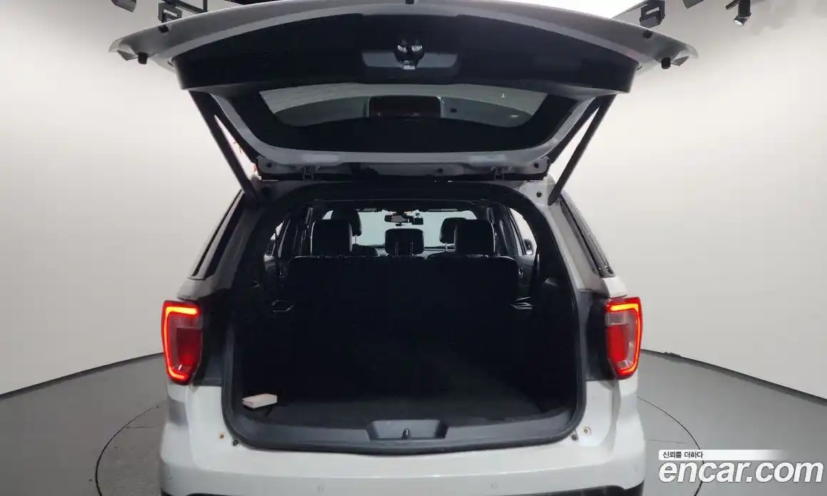 Ford Explorer 2017 2.3 Автомат в Москве № 273441, фото 14