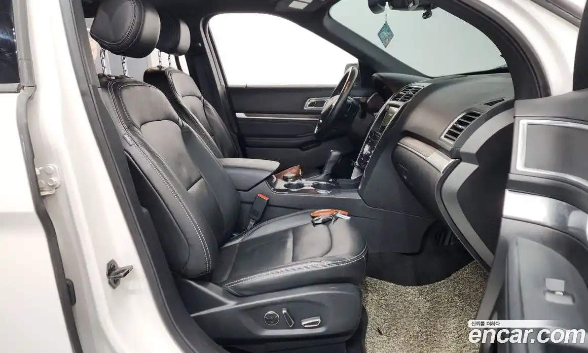 Ford Explorer 2017 2.3 Автомат в Москве № 273441, фото 17