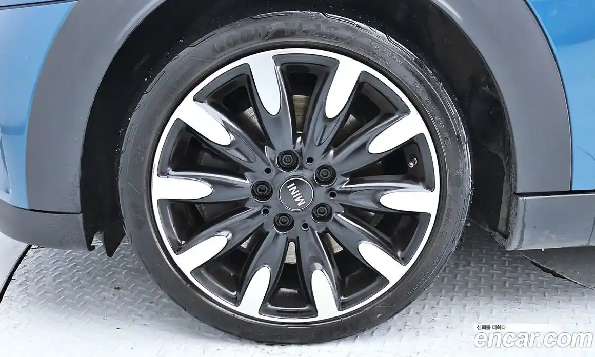 Mini Cooper 2022 2.0 Автомат в Москве № 274225, фото 5