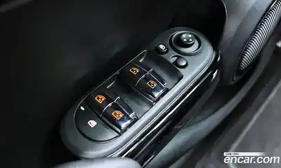 Mini Cooper 2022 2.0 Автомат в Москве № 274225, миниатюра 10