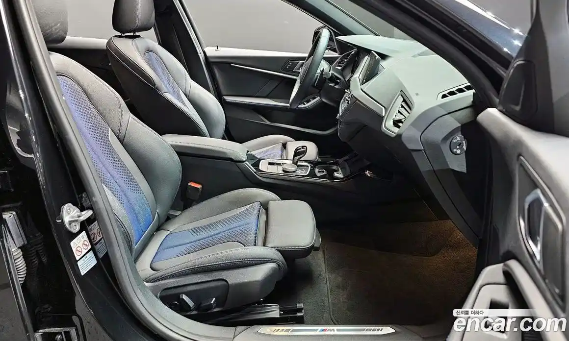 BMW 1-Series 2024 2.0 Автомат в Москве № 278353, фото 3