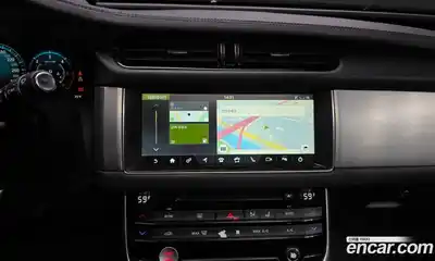 Jaguar XF 2017 2.0 Автомат в Москве № 283822, миниатюра 9