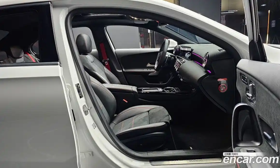 Mercedes-Benz A-Class 2024 2.0 Автомат в Москве № 285095, фото 9