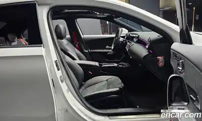 Mercedes-Benz A-Class 2024 2.0 Автомат в Москве № 285095, миниатюра 9