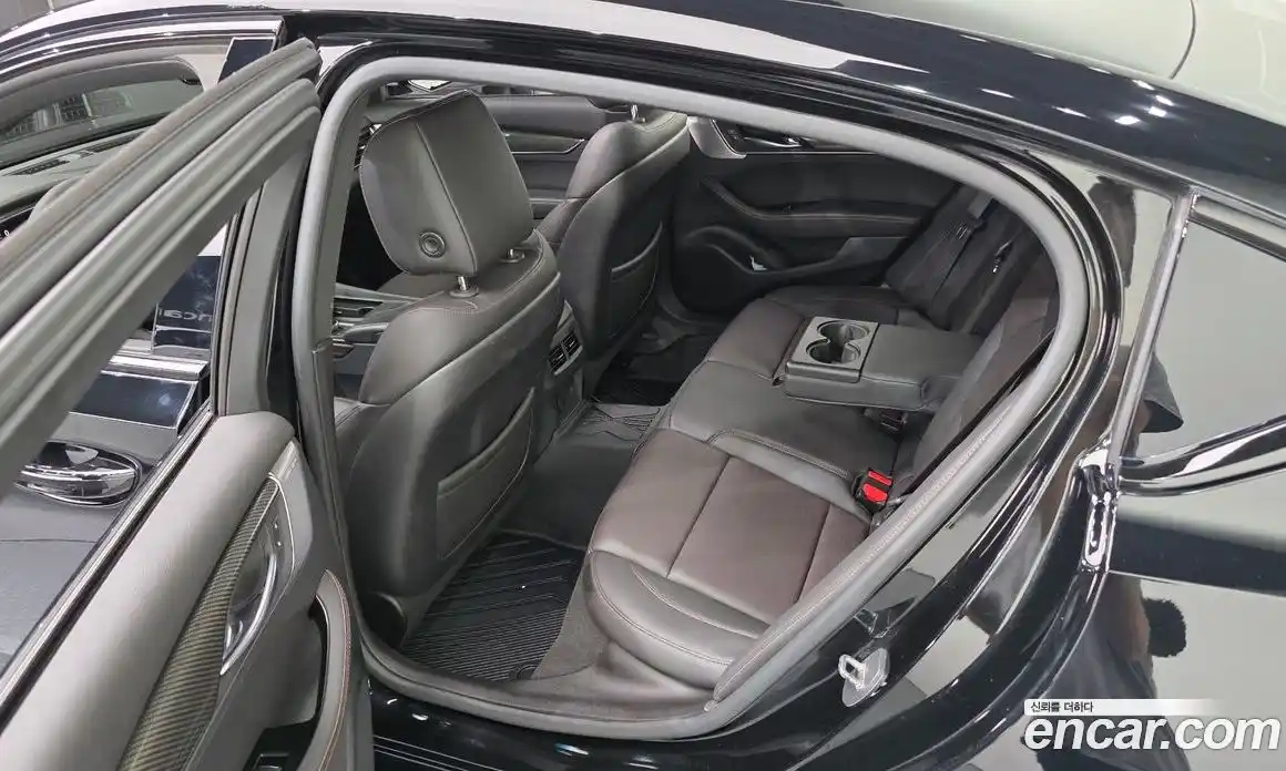 Cadillac CT5 2020 2.0 Автомат в Москве № 285485, фото 11