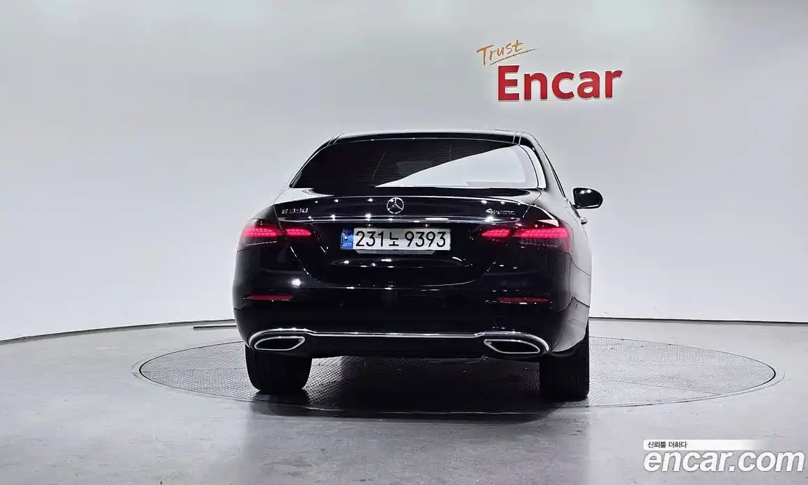 Mercedes-Benz E-Class 2023 2.0 Автомат в Москве № 292136, фото 13