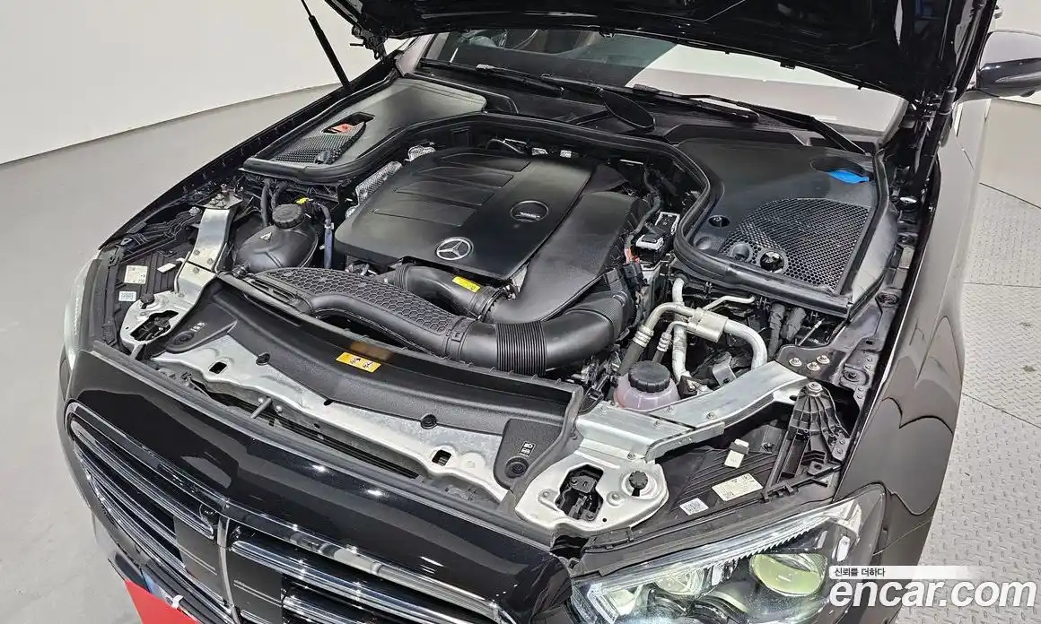 Mercedes-Benz E-Class 2023 2.0 Автомат в Москве № 292136, фото 14