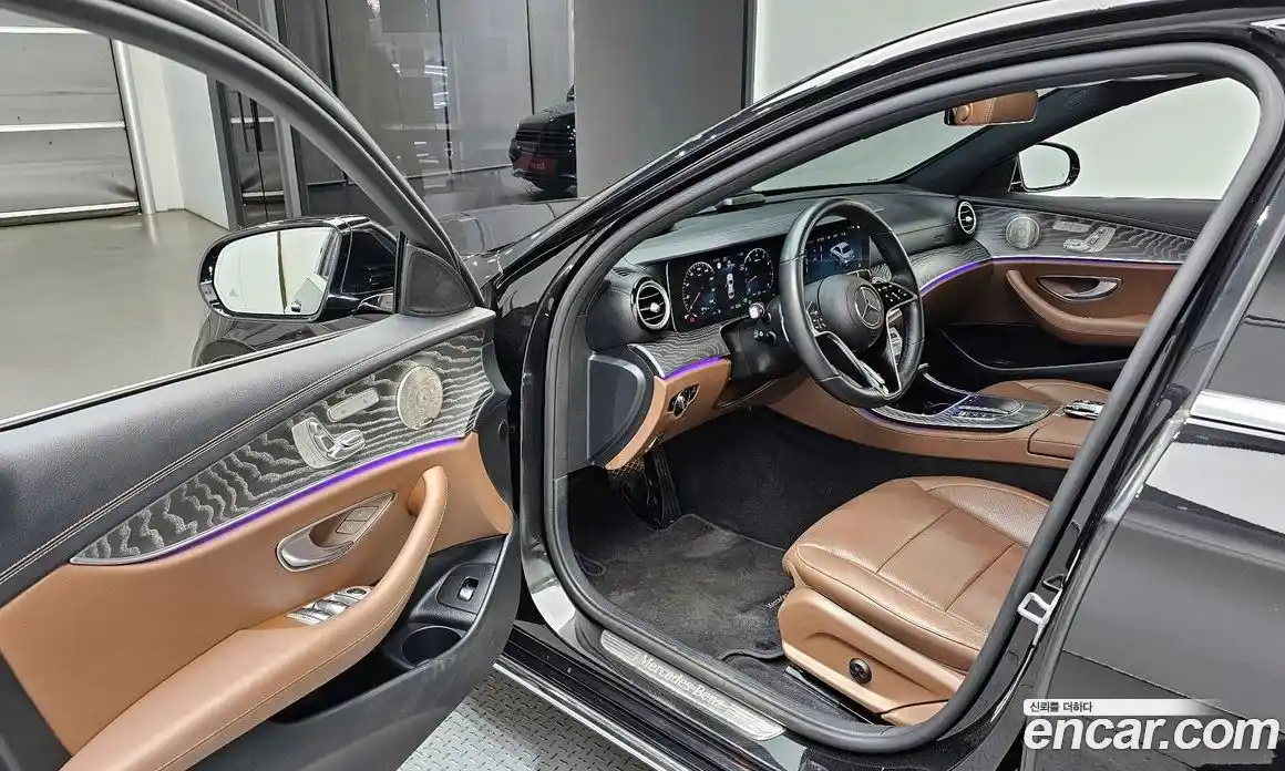 Mercedes-Benz E-Class 2023 2.0 Автомат в Москве № 292136, фото 18