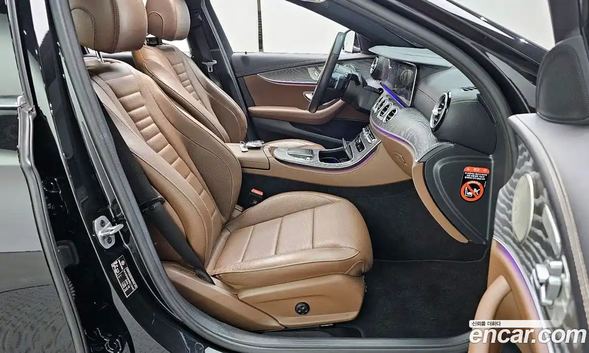 Mercedes-Benz E-Class 2023 2.0 Автомат в Москве № 292136, фото 19