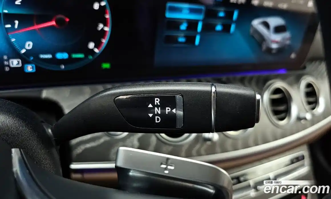 Mercedes-Benz E-Class 2023 2.0 Автомат в Москве № 292136, фото 10