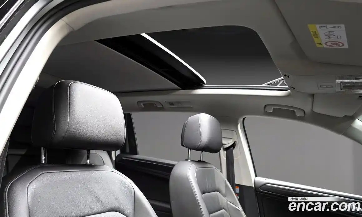 Volkswagen Tiguan 2020 2.0 Автомат в Москве № 301202, фото 11