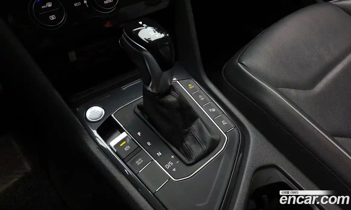 Volkswagen Tiguan 2020 2.0 Автомат в Москве № 301202, фото 12