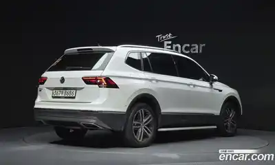 Volkswagen Tiguan 2020 2.0 Автомат в Москве № 301202, миниатюра 7