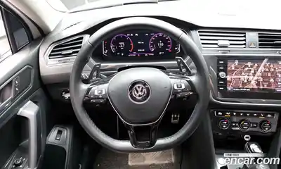 Volkswagen Tiguan 2020 2.0 Автомат в Москве № 301202, миниатюра 9