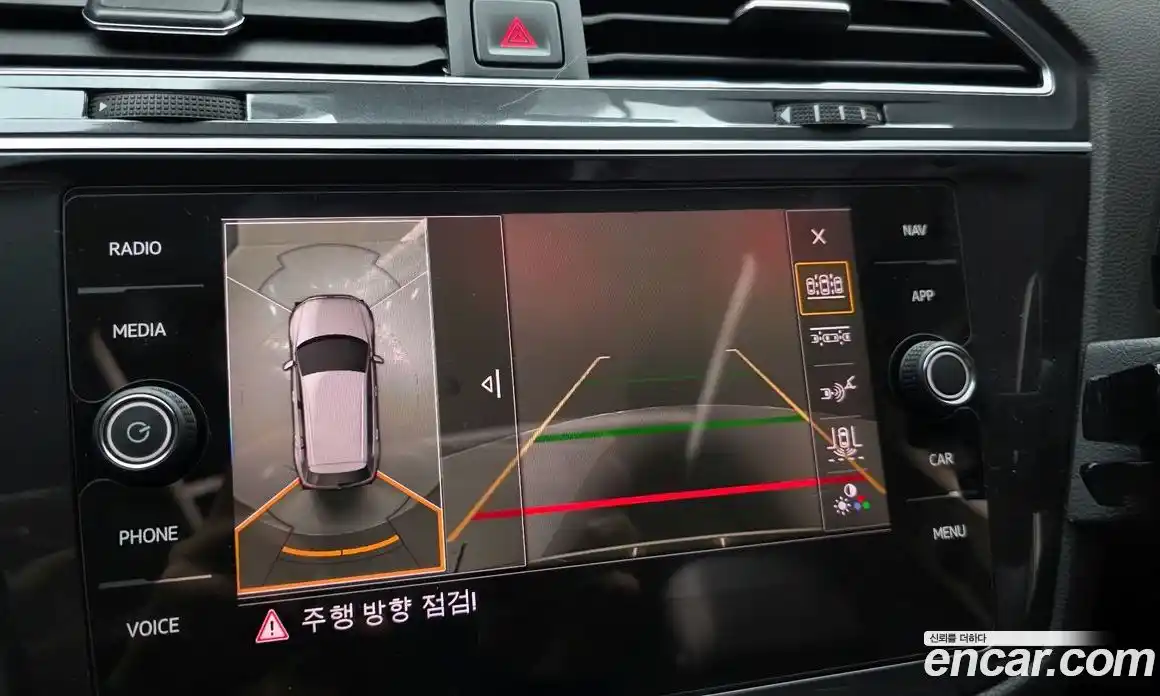 Volkswagen Tiguan 2020 2.0 Автомат в Москве № 301202, фото 10