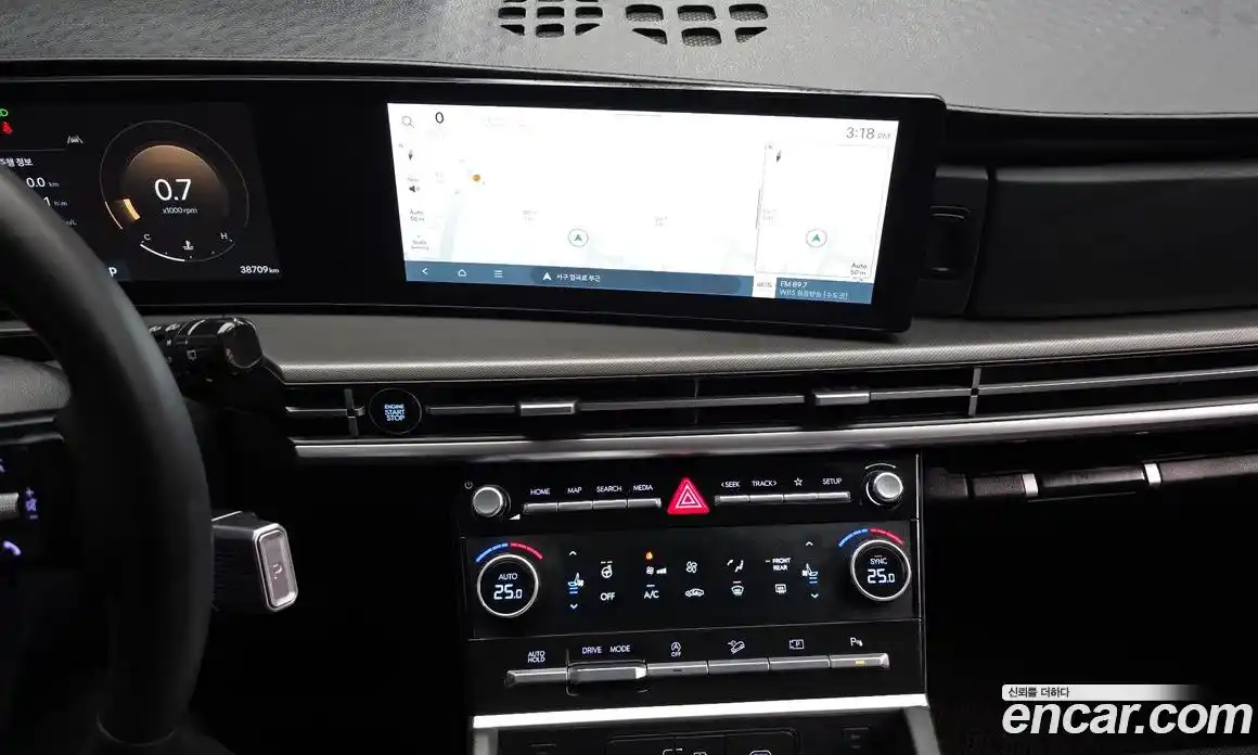 Hyundai Santa Fe 2024 2.5 Автомат в Москве № 304851, фото 19