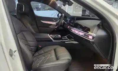 BMW 7-Series 2025 3.0 Автомат в Москве № 318103, миниатюра 12