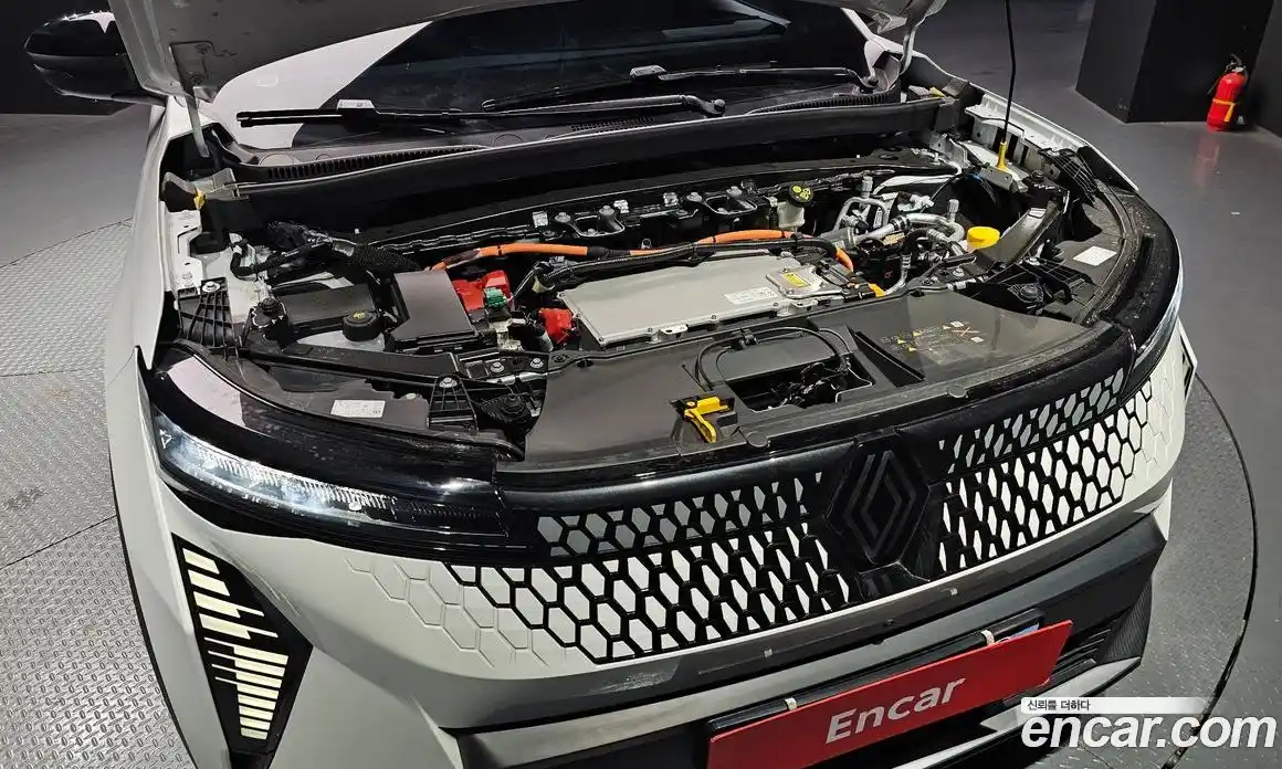 Renault Scenic 2026 0.3 Автомат в Москве № 333417, фото 14