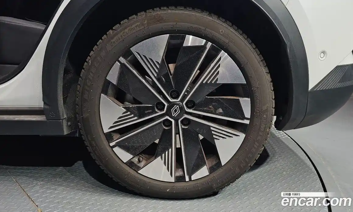 Renault Scenic 2026 0.3 Автомат в Москве № 333417, фото 3