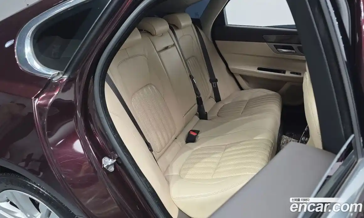 Jaguar XF 2017 2.0 Автомат в Москве № 335818, фото 12