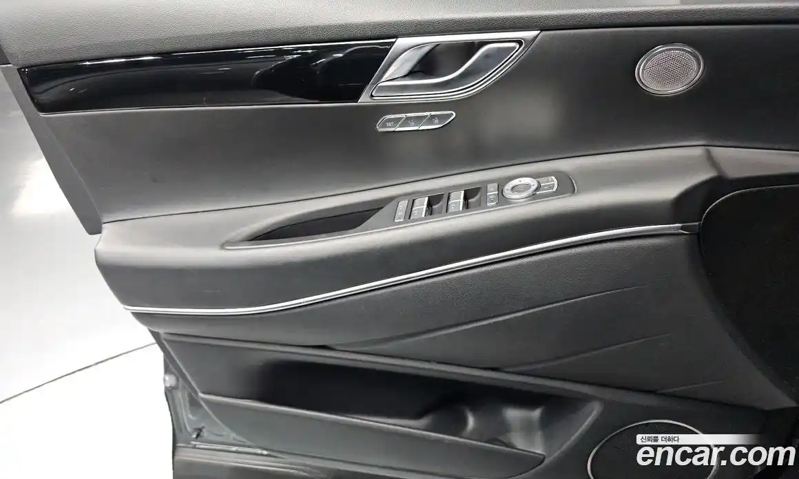 Genesis GV80 2020 3.0 Автомат в Москве № 339834, фото 17