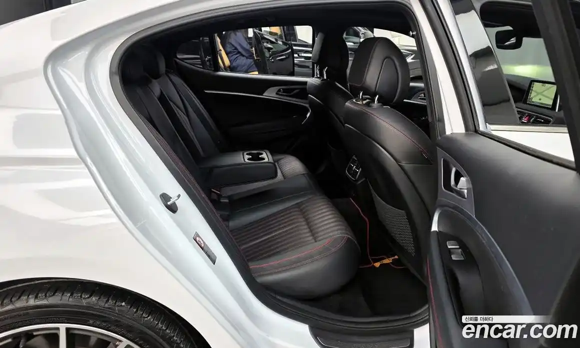 Genesis G70 2019 2.0 Автомат в Москве № 339836, фото 16