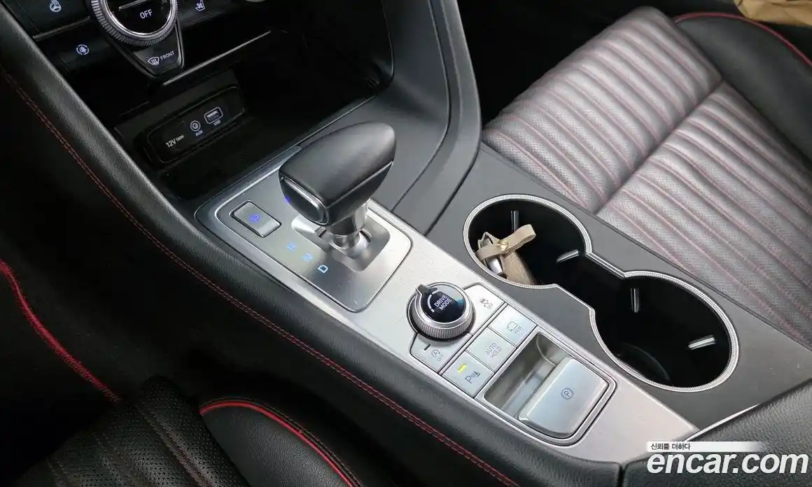 Genesis G70 2019 2.0 Автомат в Москве № 339836, фото 10