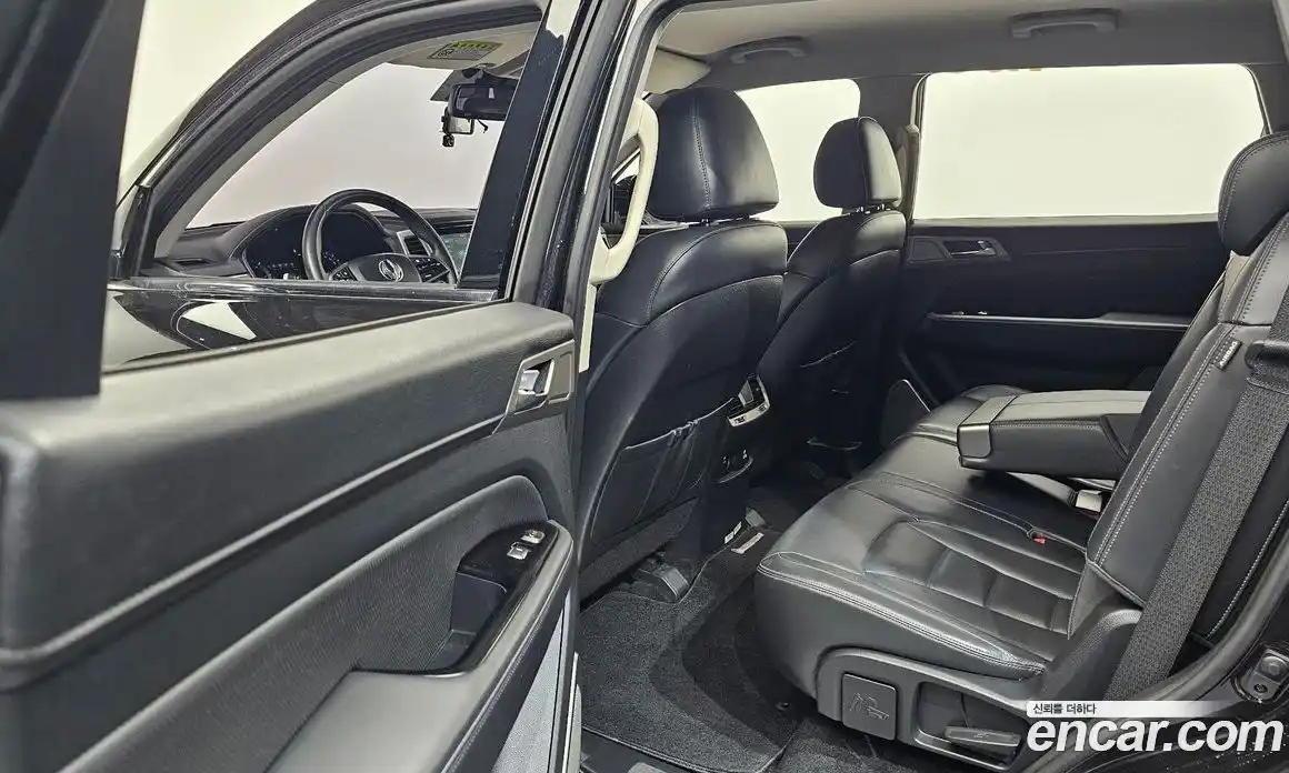 SsangYong Rexton 2018 2.2 Автомат в Москве № 341861, фото 3