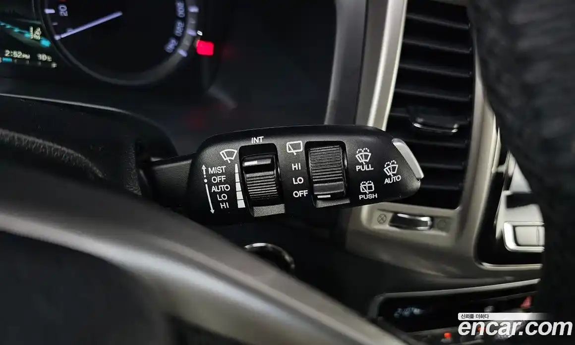 SsangYong Rexton 2018 2.2 Автомат в Москве № 341861, фото 5