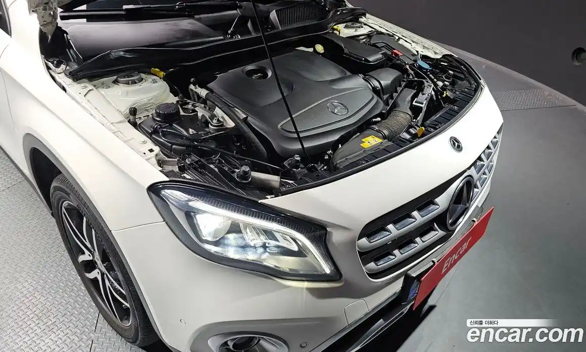 Mercedes-Benz GLA-Class 2019 2.0 Автомат в Москве № 342522, фото 11